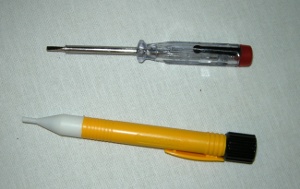 mains tester screwdriver and mains electrical tester pen